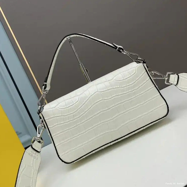 Affordable HOT In Fendi Crocodile Baguette Medium White Bag Leather 0610